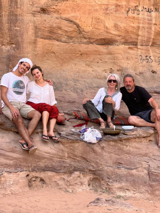 Wadi Rum Sunset Camp Екстериор снимка