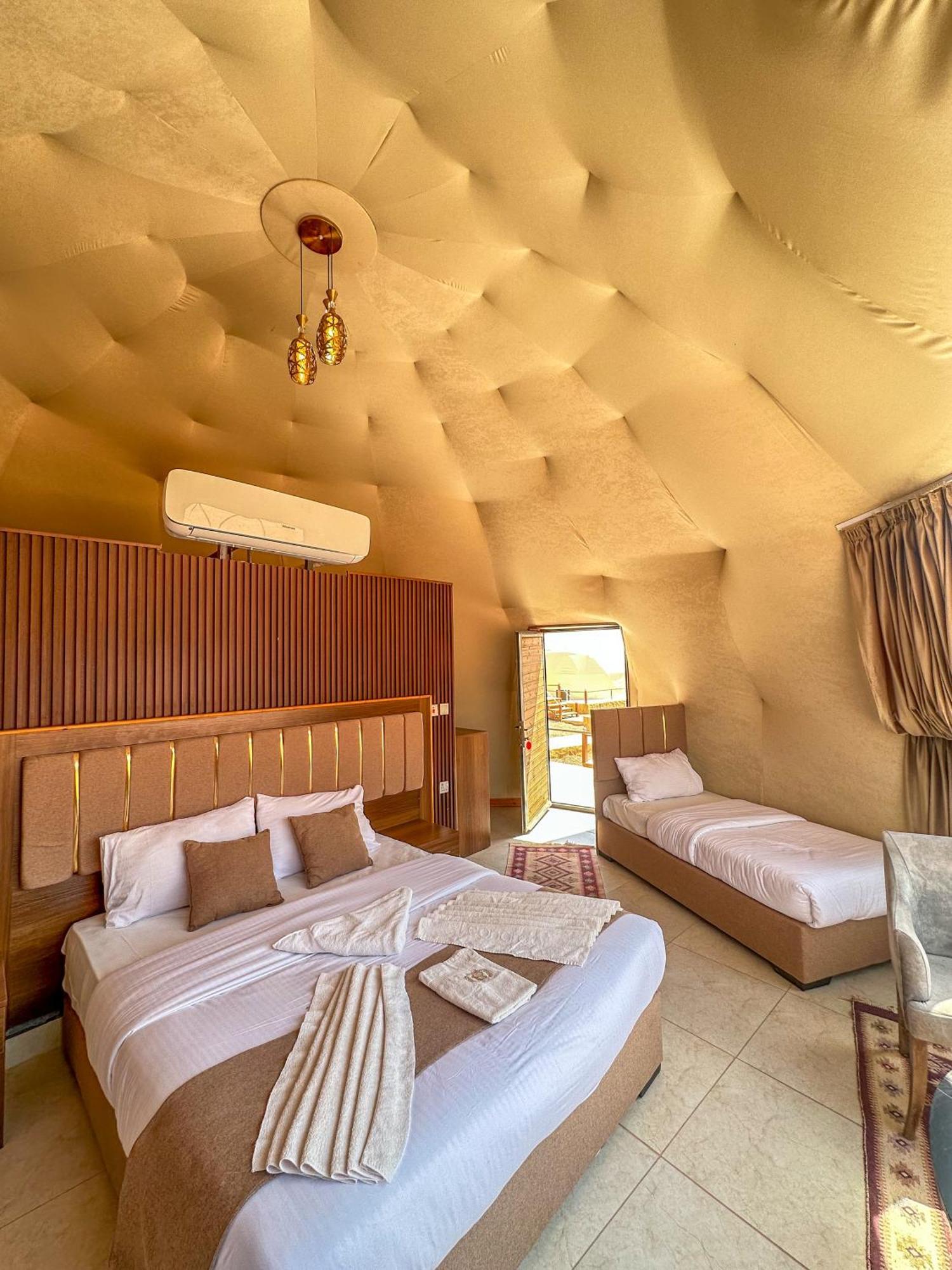 Wadi Rum Sunset Camp Екстериор снимка